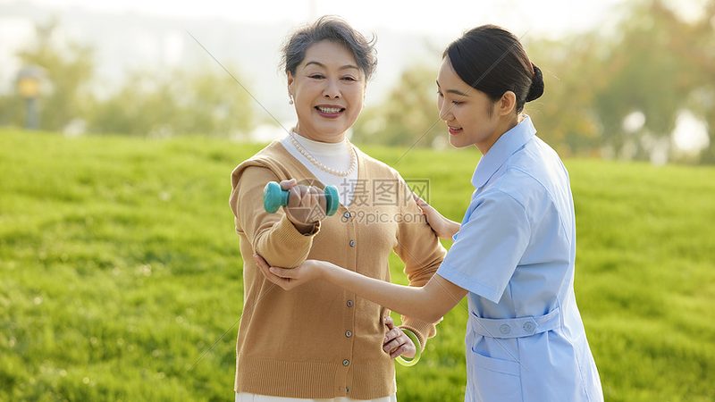 养老院加盟费用：揭秘影响价格的关键因素