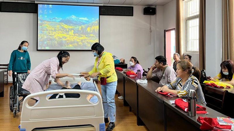 社区养老加盟多少钱